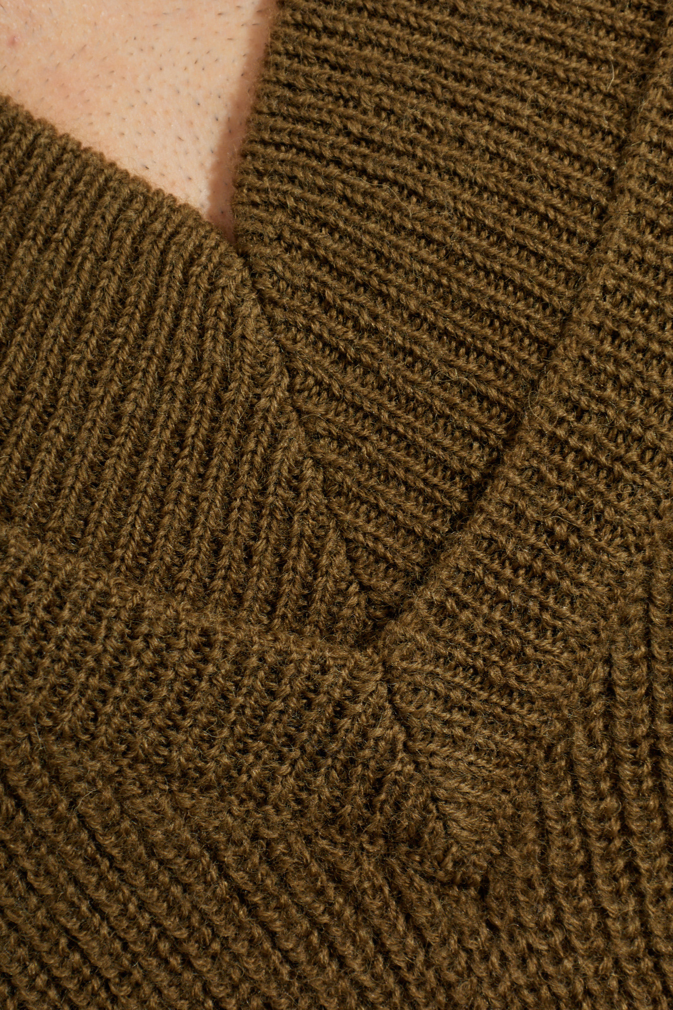 ENTIRE STUDIOS Wool V-neck sweater | Men's | Vitkac